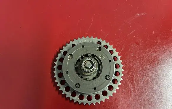 BMW X1 F48 F49 Camshaft pulley/ VANOS 8629906 11368629906