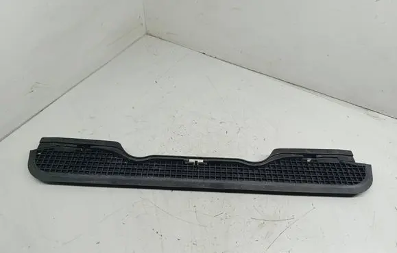 BMW 3 E36 Dashboard air vent grill cover trim 1977679