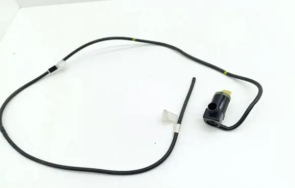 Subaru Legacy VII Windscreen/windshield washer pump EW17012