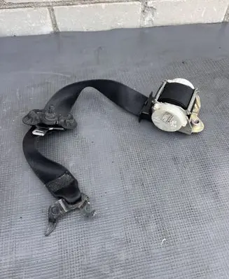 BMW 3 E90 E91 Front seatbelt 