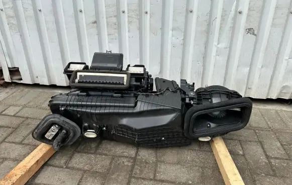 Interior heater climate box assembly