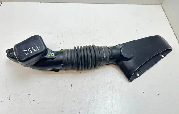 Mitsubishi Outlander Air intake duct part 1505A661