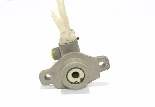 Nissan Almera Tino Master brake cylinder 22157879