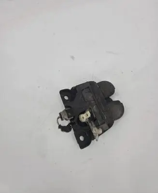 Audi A6 S6 C5 4B Loading door lock 