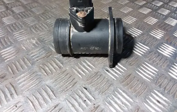 Volkswagen PASSAT B5 Mass air flow meter 0281002216 28906461