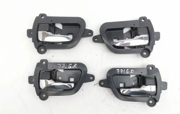 Peugeot 4007 Front door interior handle