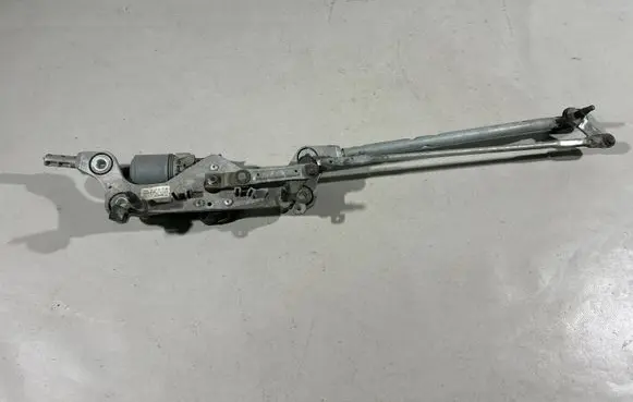 Volkswagen Touareg II Front wiper linkage and motor 7P0955119