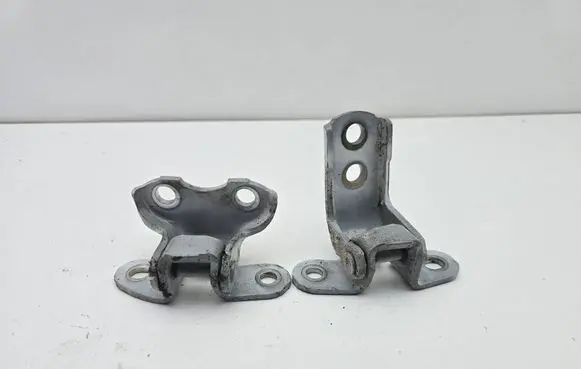Toyota Prius+ (ZVW40) Front door hinges set A046694