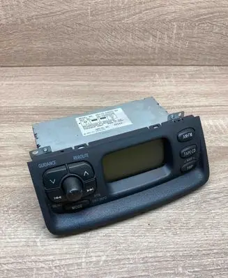 Toyota Yaris Radio/CD/DVD/GPS head unit 8611052022B0 CNTS0820AB