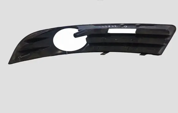 Volkswagen PASSAT B6 Front fog light trim/grill 05322452