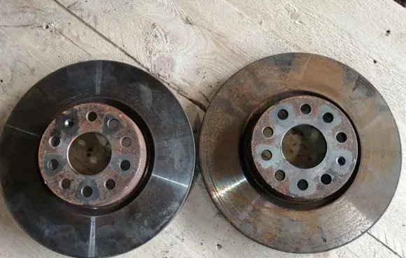 Volkswagen Scirocco Front brake disc