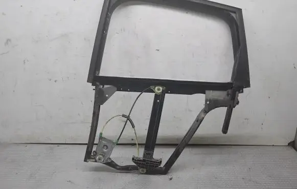 Audi A2 Rear door manual window regulator 8Z0839753