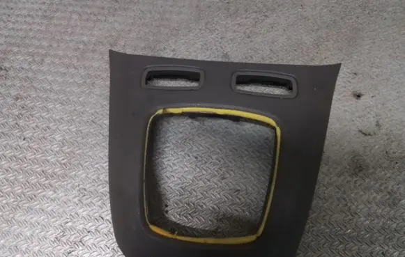 Fiat Idea Gear shifter surround trim plastic 735324548