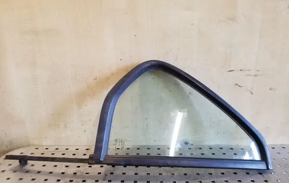 Rear vent window glass