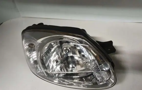 Hyundai Accent Headlight/headlamp 9210255