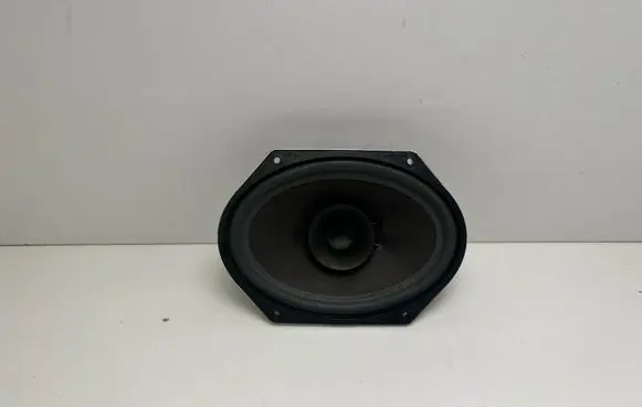 Ford Mustang V Front door speaker 8R3T18808CA