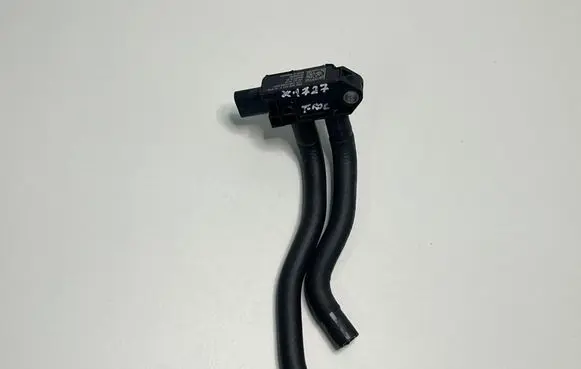 Volkswagen T-Roc Exhaust gas temperature sensor 05E906051P