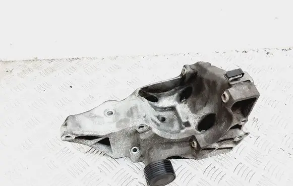 BMW X5 E70 Generator/alternator bracket 7802639