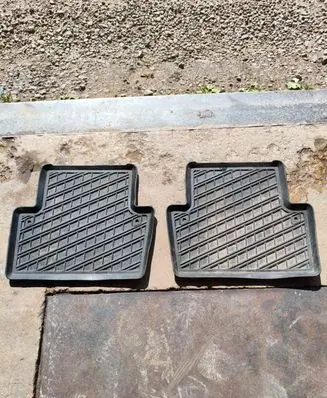 Volvo V70 Rear floor mat 09481292 09481291