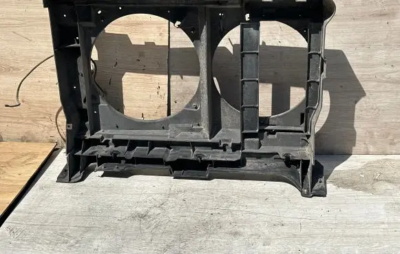 Peugeot 807 Radiator support slam panel