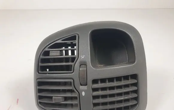 Fiat Ducato Dashboard side air vent grill/cover trim