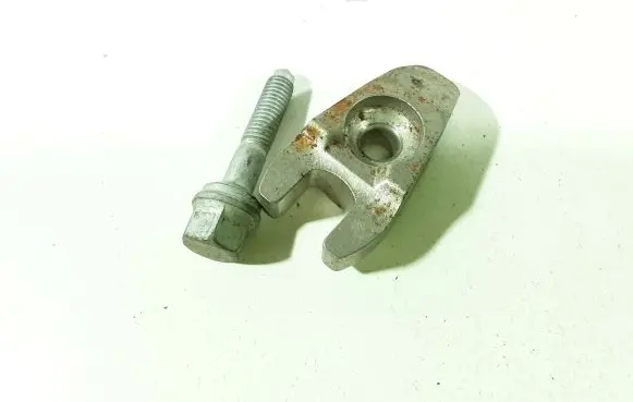 Mazda 2 Fuel Injector clamp holder