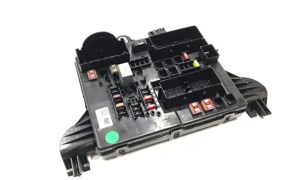 Opel Insignia A Fuse module 13277322 15593310610