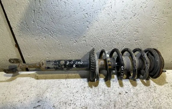 Volkswagen PASSAT B5 Front shock absorber/damper