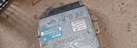 BMW 5 E34 Engine control unit/module 1726684 0261200178