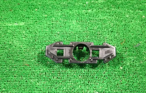 Seat Ibiza V (KJ) Front parking sensor holder (PDC) 6F0919492C