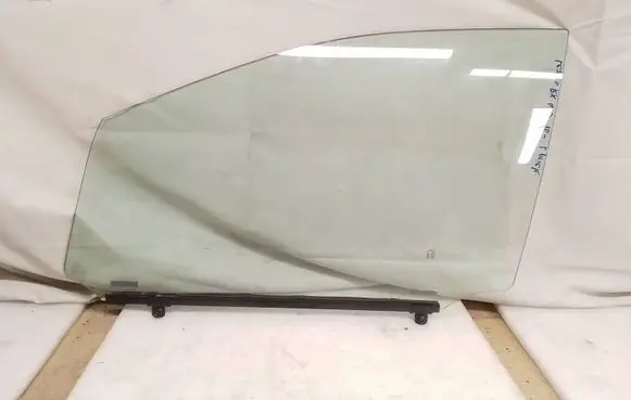Lexus RX 450H Front door window glass four-door 