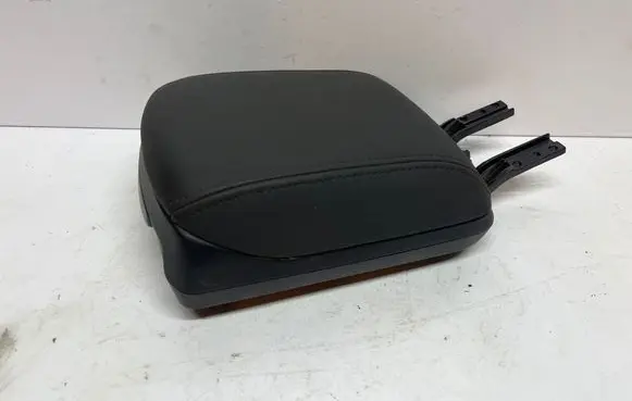 Volvo V50 Armrest 