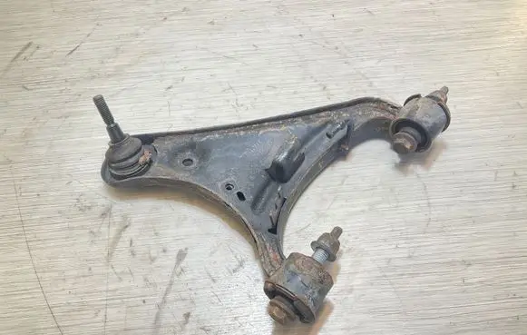 Land Rover Discovery 4 - LR4 Front lower control arm/wishbone