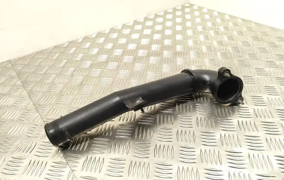 Audi A3 S3 8V Intercooler hose/pipe 04L145762E 04L145770H
