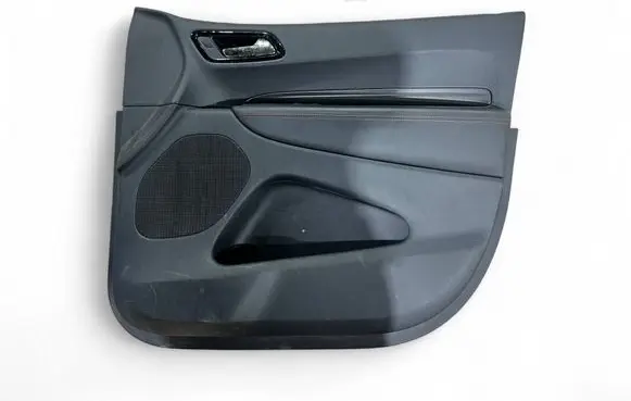 Dodge Durango III Front door card panel trim 20232630010