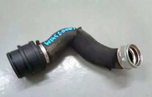 Mercedes-Benz B W245 Coolant pipe/hose 