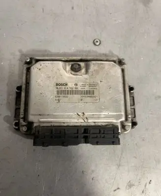 Renault Kangoo I Engine control unit/module 8200118522 0281010502 28SA4783