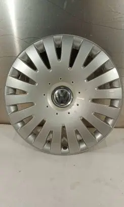 Volkswagen PASSAT B6 R16 wheel hub/cap/trim 3C0601147B