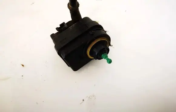 Renault Scenic I Headlight level adjustment motor k7700840141