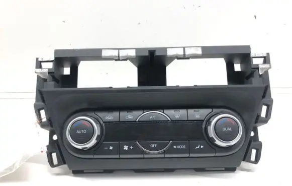 Mazda 3 II Interior fan control switch BHT161190C