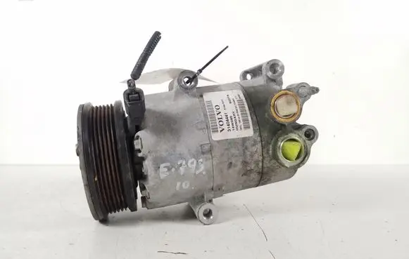 Volvo V40 Air conditioning (A/C) compressor (pump) 31404441