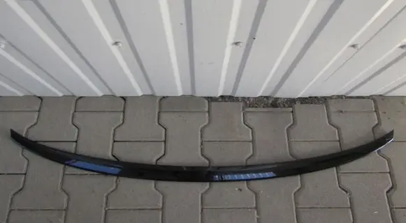 Tailgate/trunk spoiler