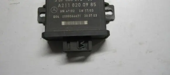 Mercedes-Benz E W211 Light module LCM 2118200985