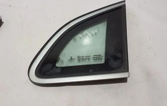 Volvo V40 Rear side window 31352333