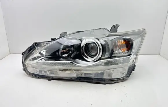 Lexus CT 200H Headlight/headlamp