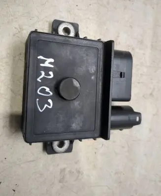 BMW 3 E90 E91 Glow plug pre-heat relay E2110022358 0522120701