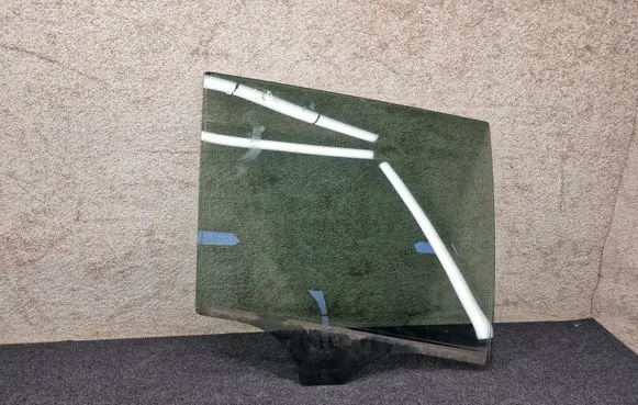 BMW X5 E70 Rear door window glass 7163752