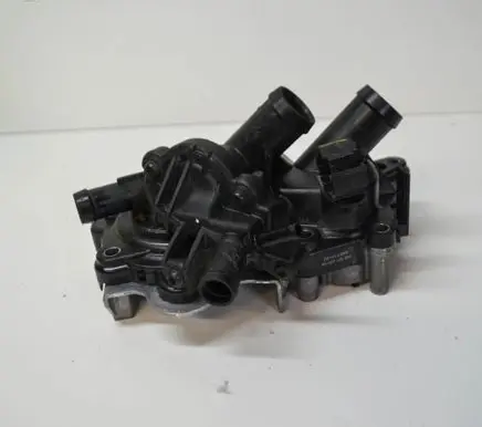 Volkswagen Jetta VII Water pump 04E121042M 04E121600BD