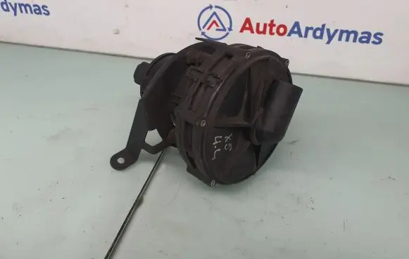 BMW X5 E53 Secondary air pump 1437910 11721437910