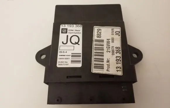 Opel Vectra C Door central lock control unit/module 13193368JQ 098579 360572197